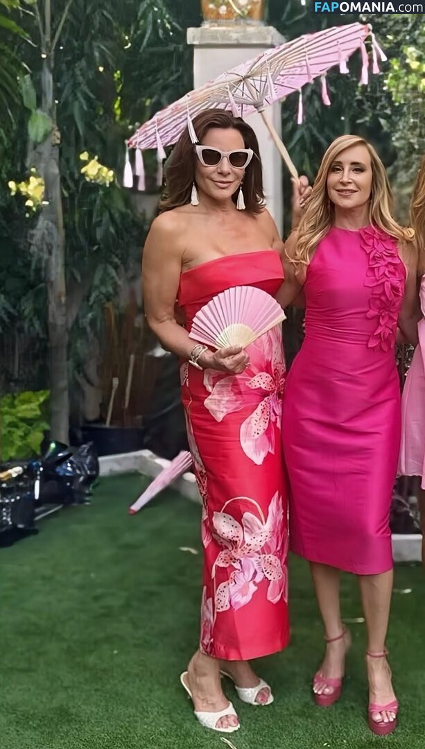 Luann De Lesseps Nago OnlyFans  Przeciekłe zdjęcie #5