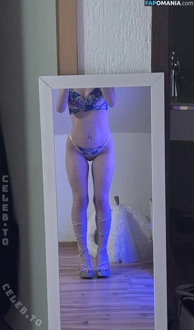 Lucy Müller / https: / luisaahartmann / luisaamachtfaxxen / luisahartmann Nago OnlyFans  Przeciekłe zdjęcie #6