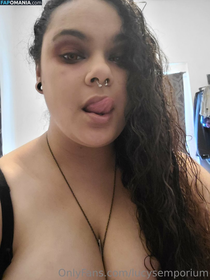 lucysemporium Nago OnlyFans  Przeciekłe zdjęcie #6