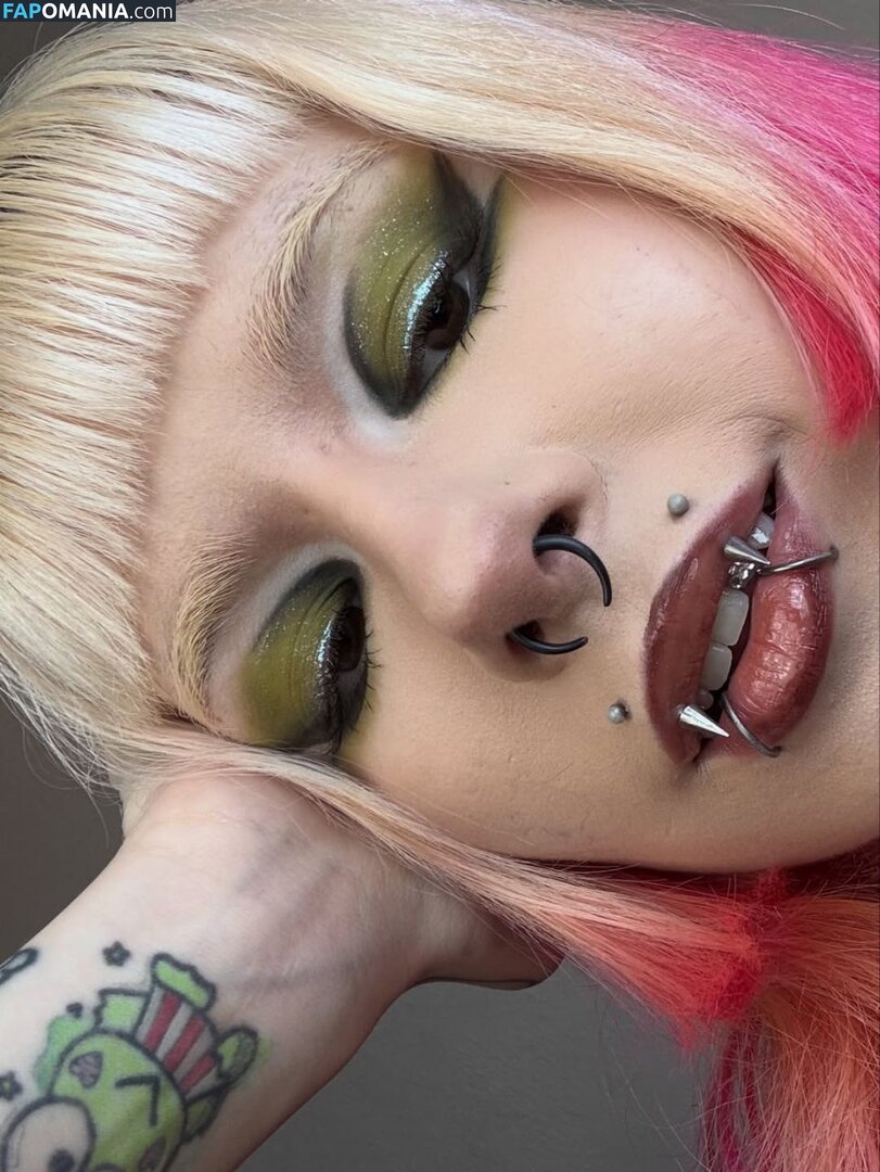 Luh Setra / luhsetraoficial Nago OnlyFans  Przeciekłe zdjęcie #1