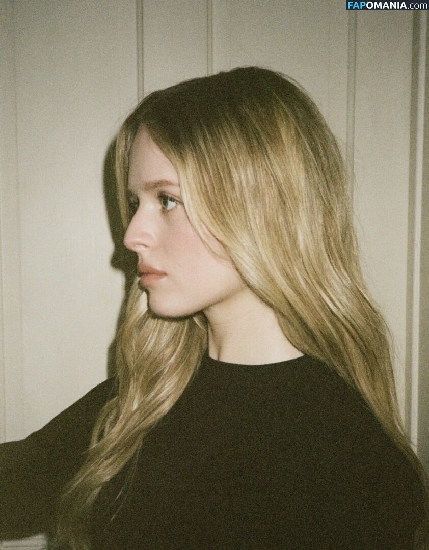 Lulu Wilson / luluswilson Nago OnlyFans  Przeciekłe zdjęcie #3