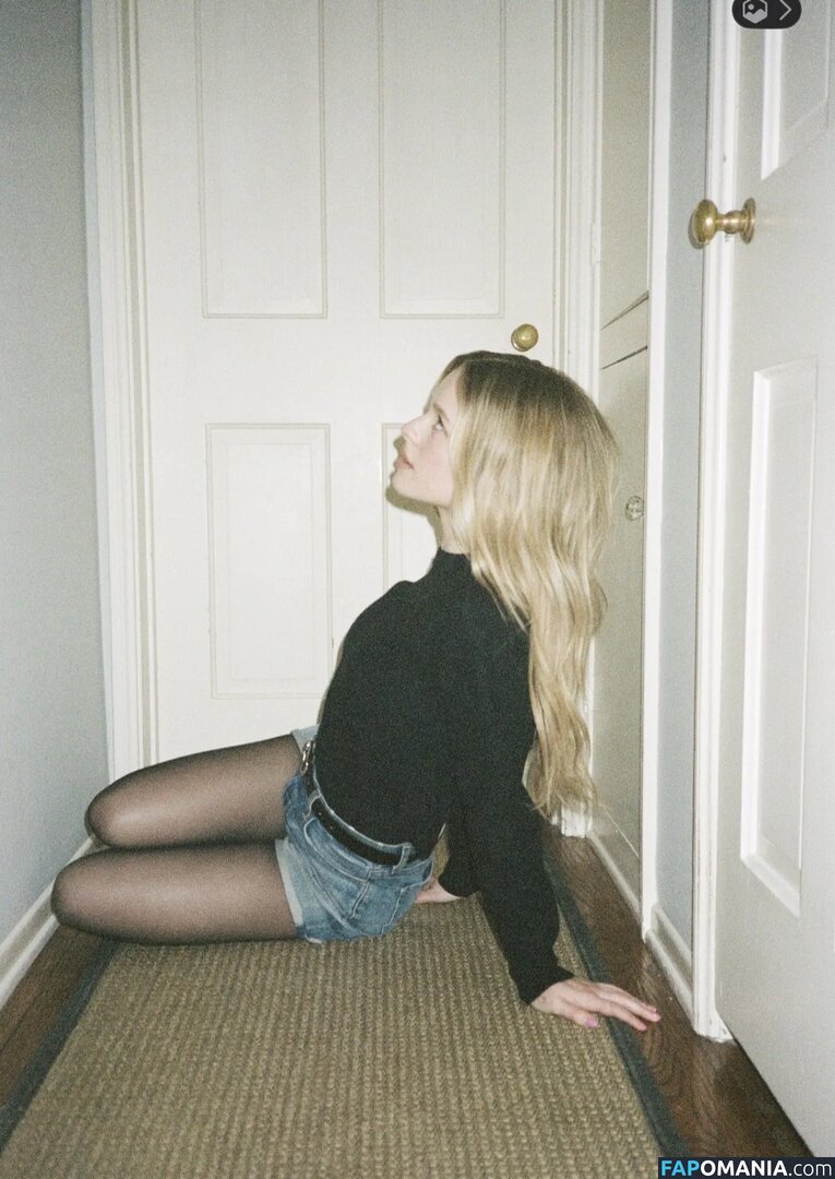 Lulu Wilson / luluswilson Nago OnlyFans  Przeciekłe zdjęcie #5