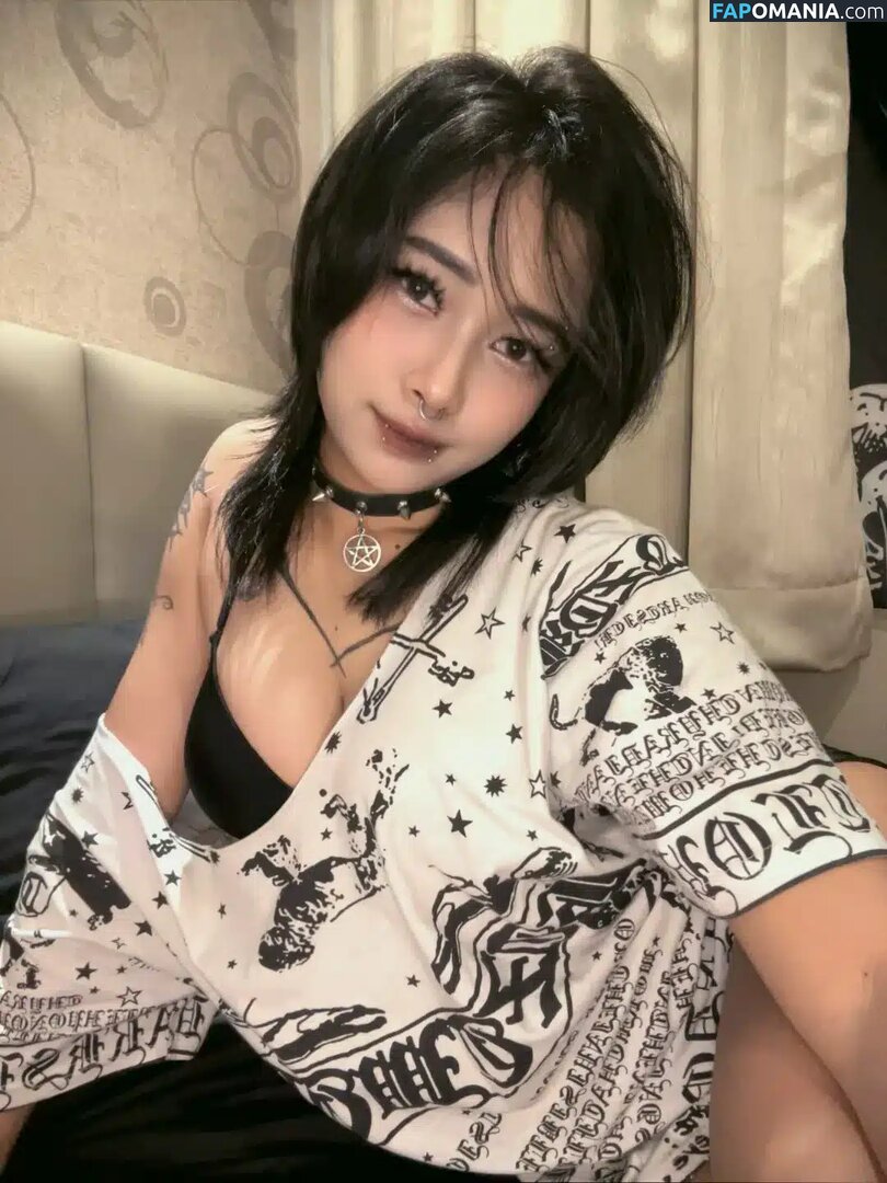 Luna Domsyou Nago OnlyFans  Przeciekłe zdjęcie #5