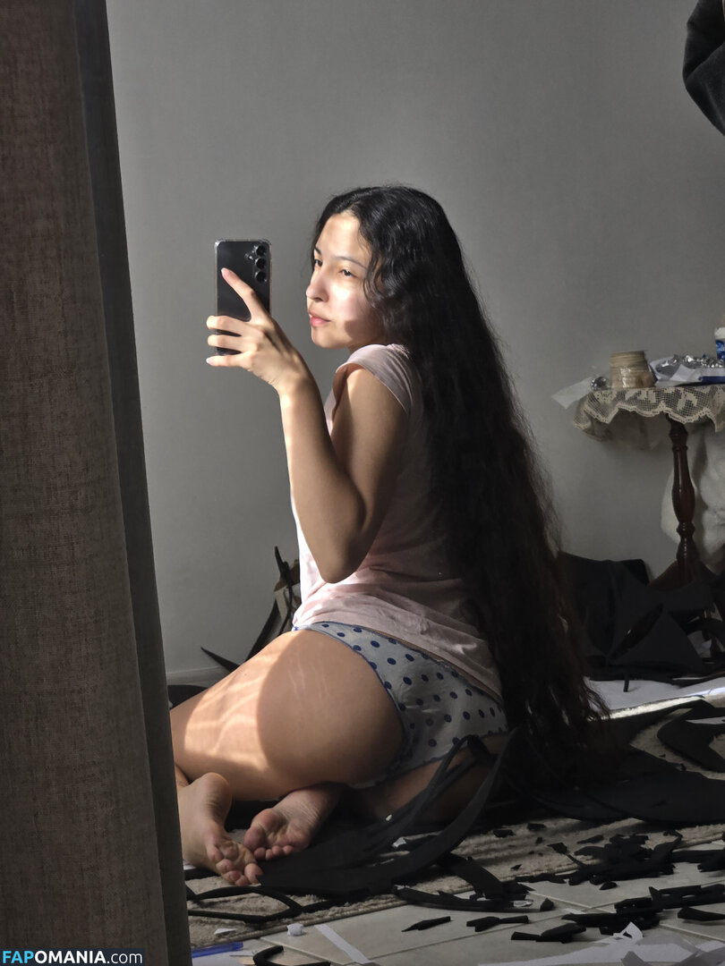 Luna Myosotis / LunaMyosotis Nago OnlyFans  Przeciekłe zdjęcie #3