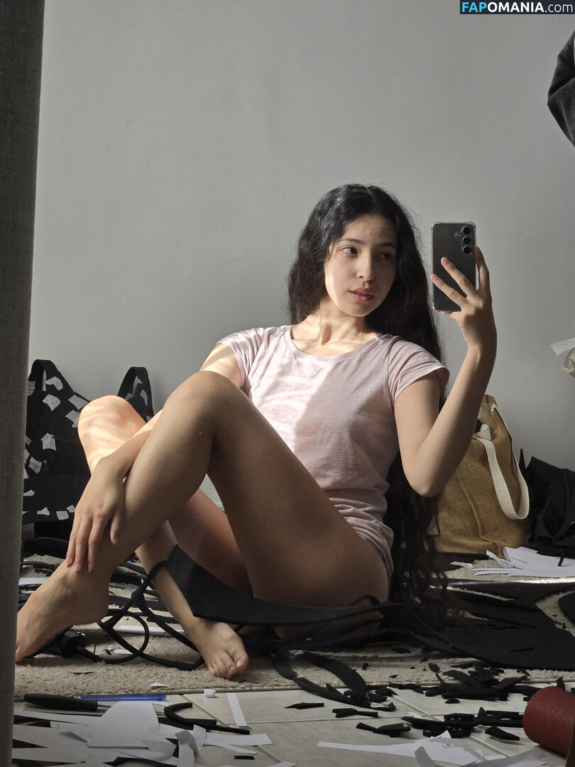 Luna Myosotis / LunaMyosotis Nago OnlyFans  Przeciekłe zdjęcie #4