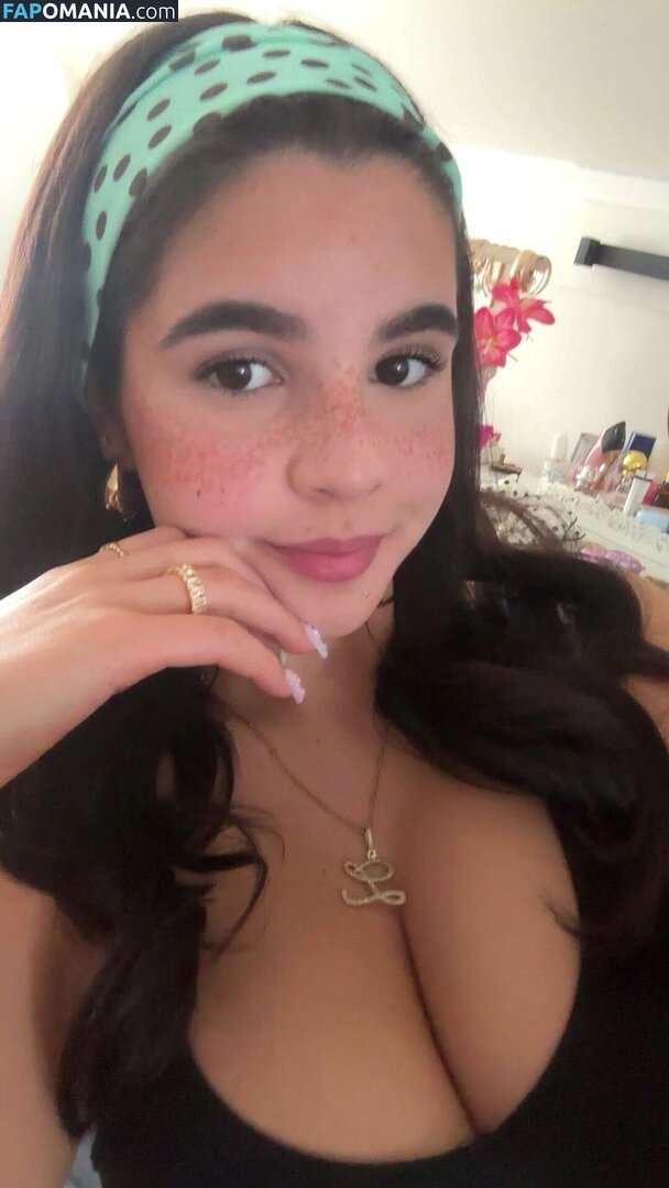 Lunaosantos_23 Nago OnlyFans  Przeciekłe zdjęcie #1