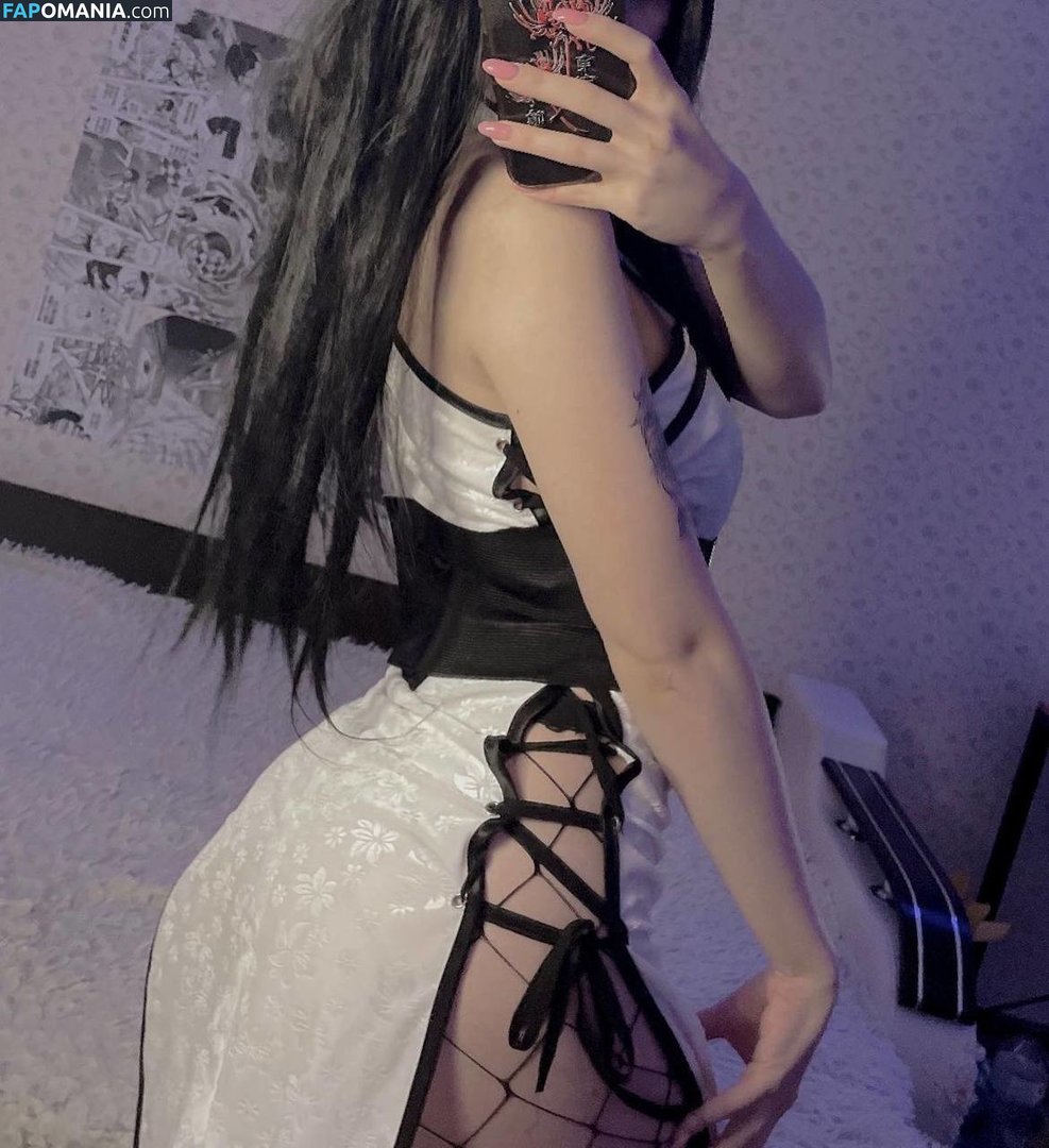 Lyraleiq Nago OnlyFans  Przeciekłe zdjęcie #6