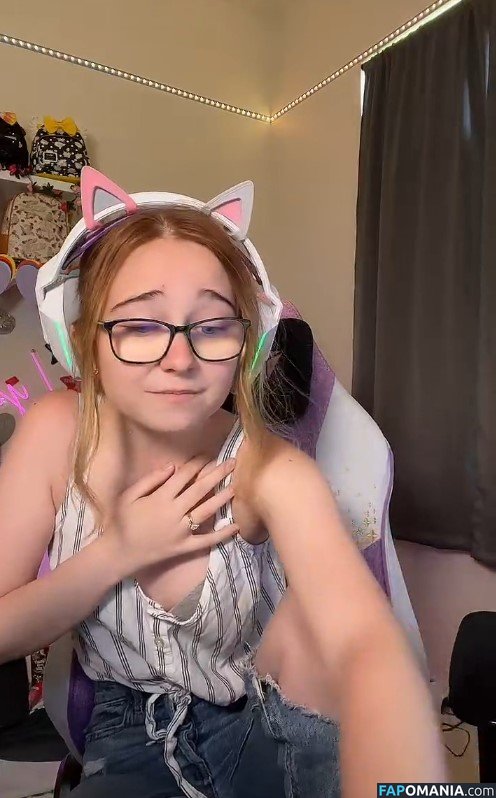 Lyssaurora Nago OnlyFans  Przeciekłe zdjęcie #28