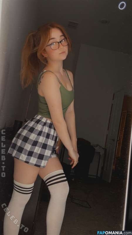Lyssaurora / https: Nago OnlyFans  Przeciekłe zdjęcie #330