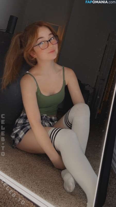 Lyssaurora / https: Nago OnlyFans  Przeciekłe zdjęcie #339