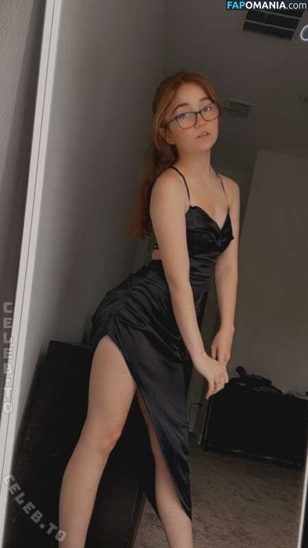 Lyssaurora / https: Nago OnlyFans  Przeciekłe zdjęcie #352