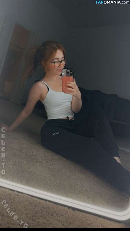 Lyssaurora / https: Nago OnlyFans  Przeciekłe zdjęcie #358