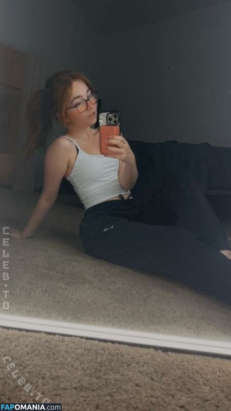Lyssaurora / https: Nago OnlyFans  Przeciekłe zdjęcie #359