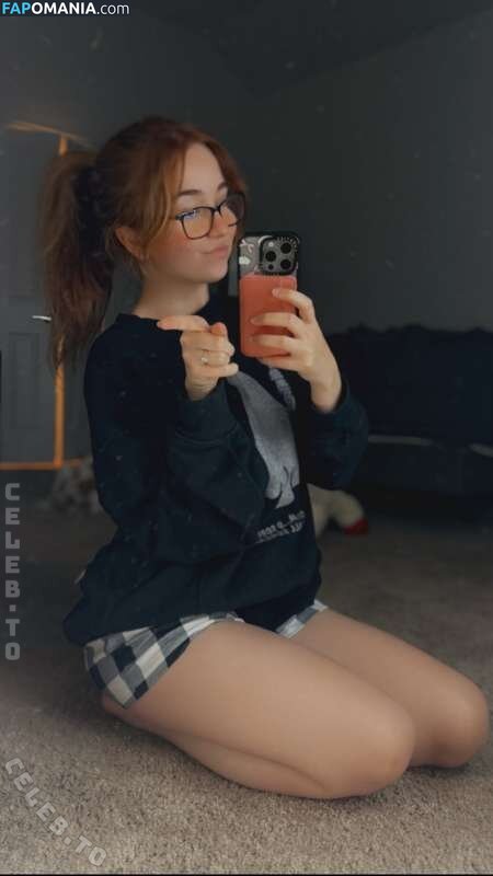 Lyssaurora / https: Nago OnlyFans  Przeciekłe zdjęcie #360