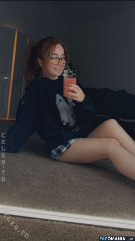 Lyssaurora / https: Nago OnlyFans  Przeciekłe zdjęcie #369