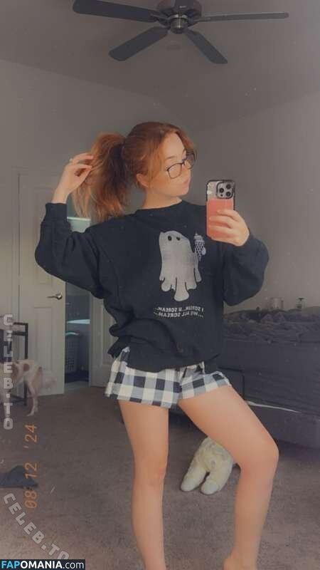 Lyssaurora / https: Nago OnlyFans  Przeciekłe zdjęcie #371