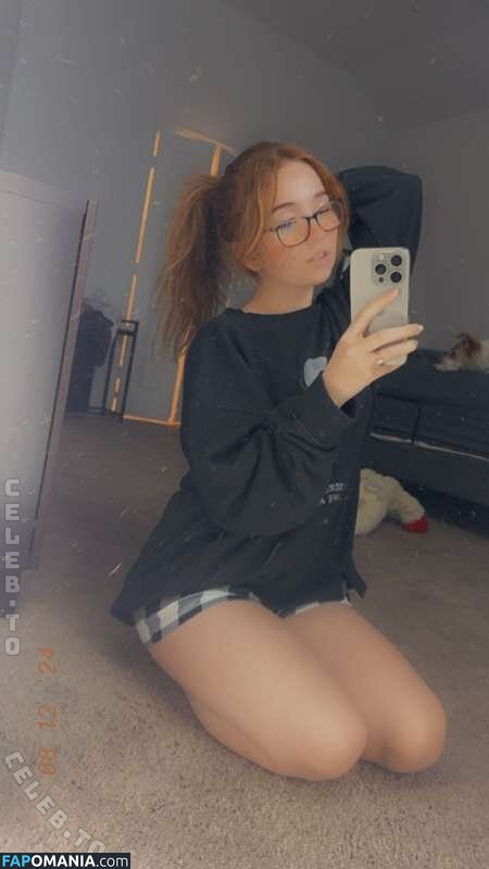 Lyssaurora / https: Nago OnlyFans  Przeciekłe zdjęcie #377