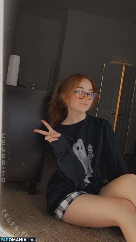 Lyssaurora / https: Nago OnlyFans  Przeciekłe zdjęcie #379