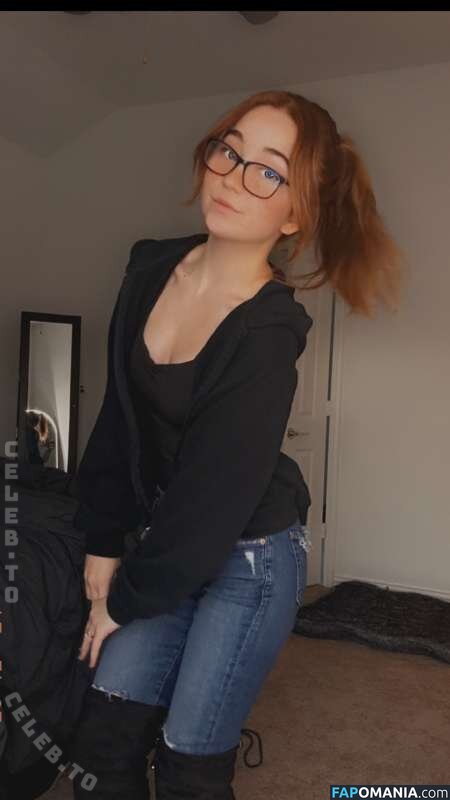Lyssaurora / https: Nago OnlyFans  Przeciekłe zdjęcie #382