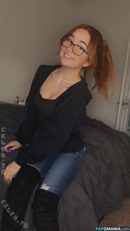 Lyssaurora / https: Nago OnlyFans  Przeciekłe zdjęcie #384