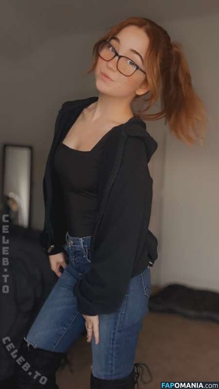 Lyssaurora / https: Nago OnlyFans  Przeciekłe zdjęcie #387