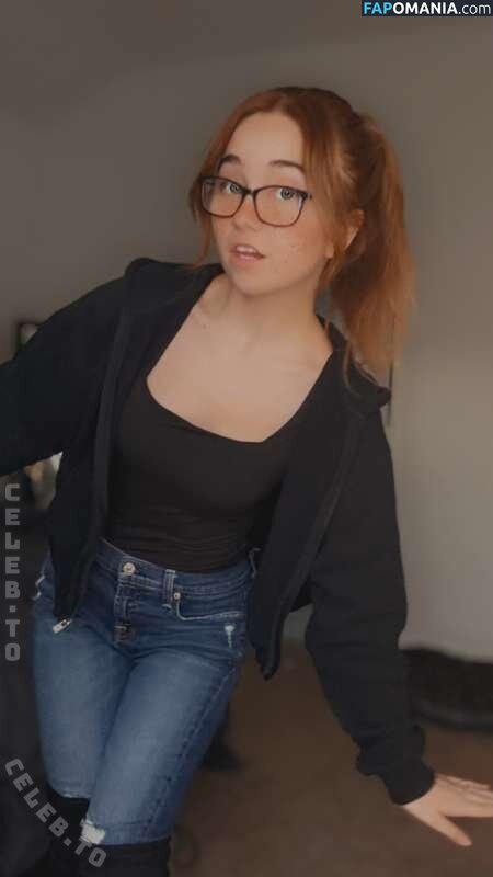 Lyssaurora / https: Nago OnlyFans  Przeciekłe zdjęcie #391