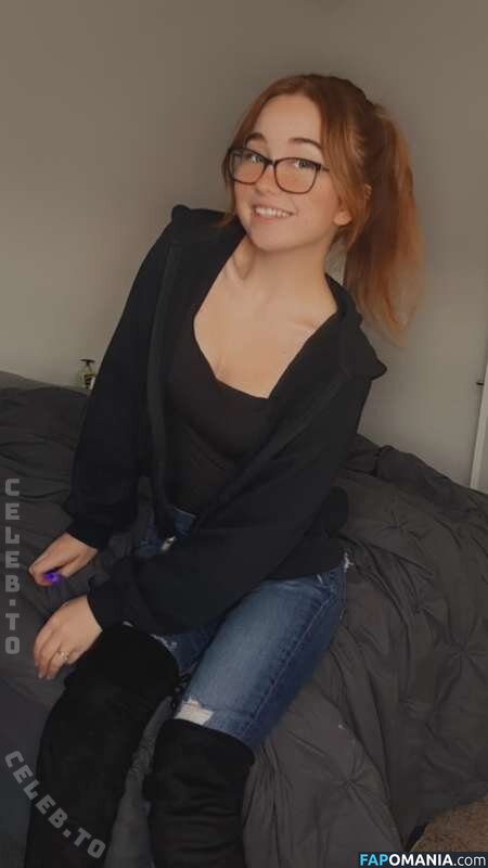 Lyssaurora / https: Nago OnlyFans  Przeciekłe zdjęcie #392