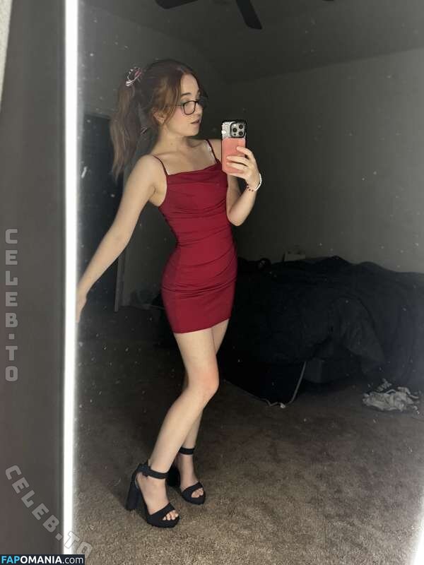 Lyssaurora / https: Nago OnlyFans  Przeciekłe zdjęcie #413
