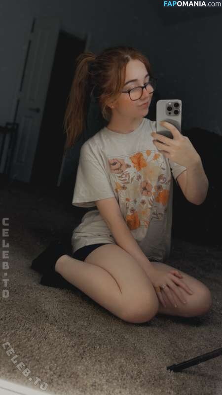 Lyssaurora / https: Nago OnlyFans  Przeciekłe zdjęcie #421