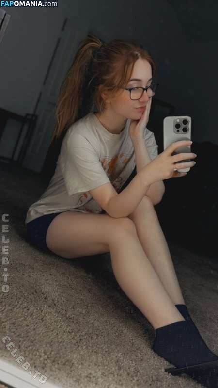 Lyssaurora / https: Nago OnlyFans  Przeciekłe zdjęcie #430