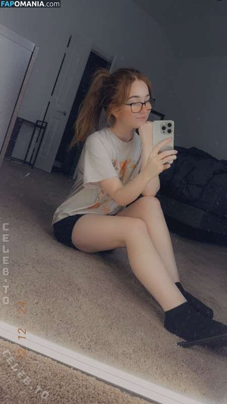 Lyssaurora / https: Nago OnlyFans  Przeciekłe zdjęcie #435