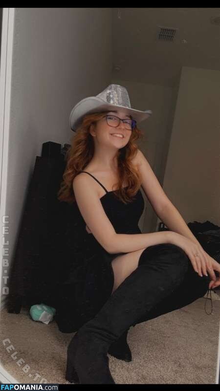 Lyssaurora / https: Nago OnlyFans  Przeciekłe zdjęcie #476