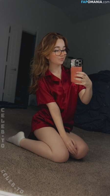 Lyssaurora / https: Nago OnlyFans  Przeciekłe zdjęcie #480