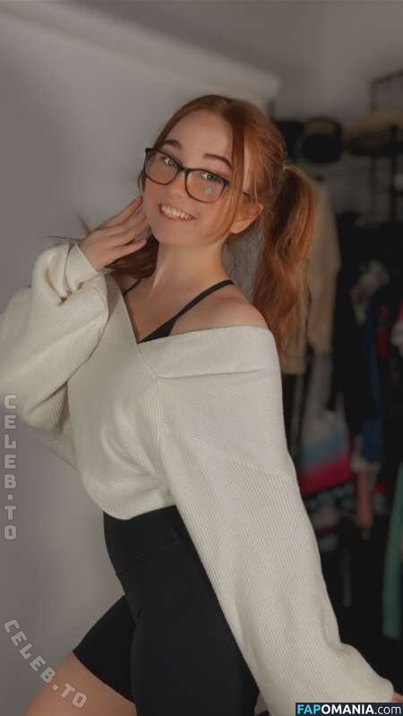 Lyssaurora / https: Nago OnlyFans  Przeciekłe zdjęcie #524