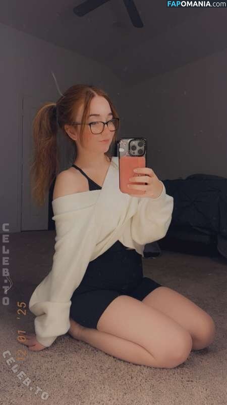 Lyssaurora / https: Nago OnlyFans  Przeciekłe zdjęcie #533