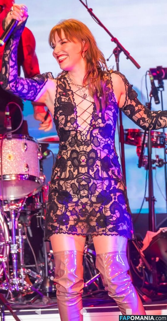 Lzzy Hale / officiallzzyhale Nago OnlyFans  Przeciekłe zdjęcie #1