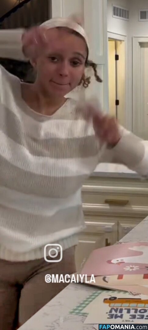 Macaiyla / sheismichaela Nago OnlyFans  Przeciekłe zdjęcie #119