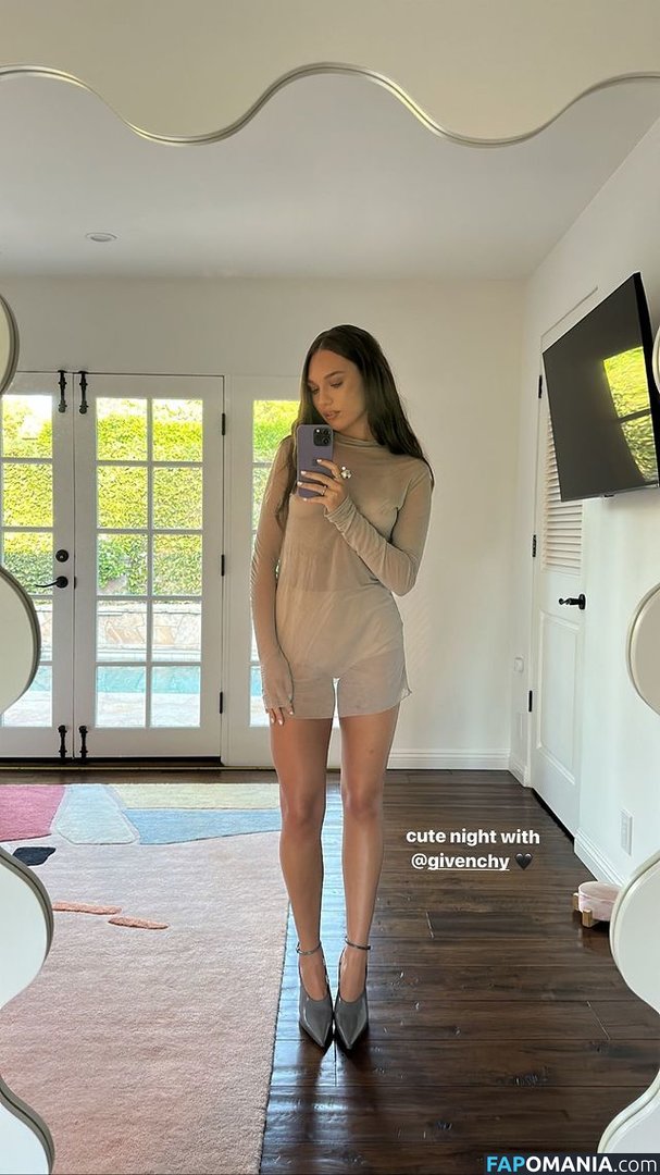 Maddie Ziegler / maddieziegler Nago OnlyFans  Przeciekłe zdjęcie #9