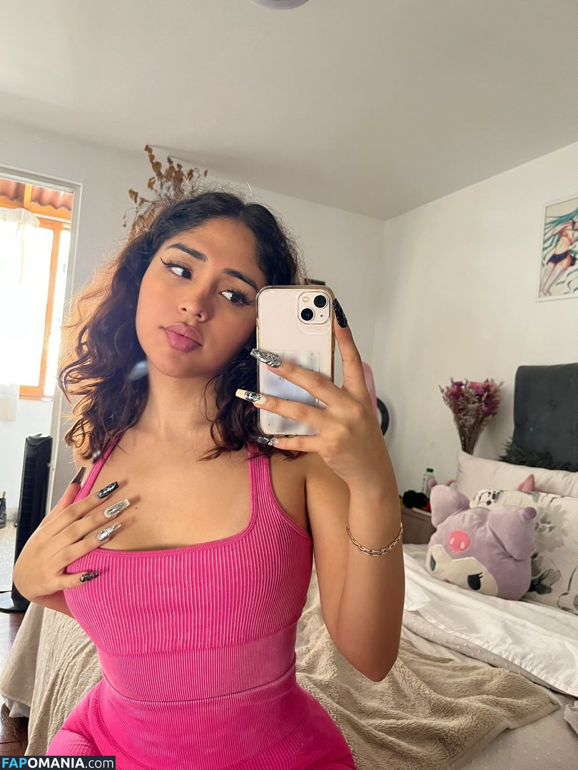 mademoiselle.gia / mademoisellegia / peruvianputa Nago OnlyFans  Przeciekłe zdjęcie #9