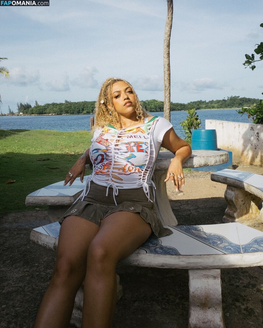 Mahalia Nago OnlyFans  Przeciekłe zdjęcie #2