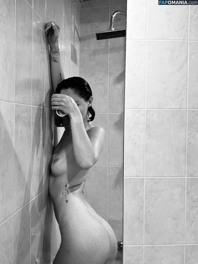 MakMary_M / gmari / m_marius__ / moremvmi Nago OnlyFans  Przeciekłe zdjęcie #13