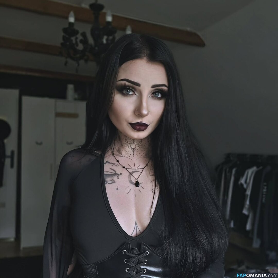 Marciasrarcia / Marta M. Nago OnlyFans  Przeciekłe zdjęcie #1