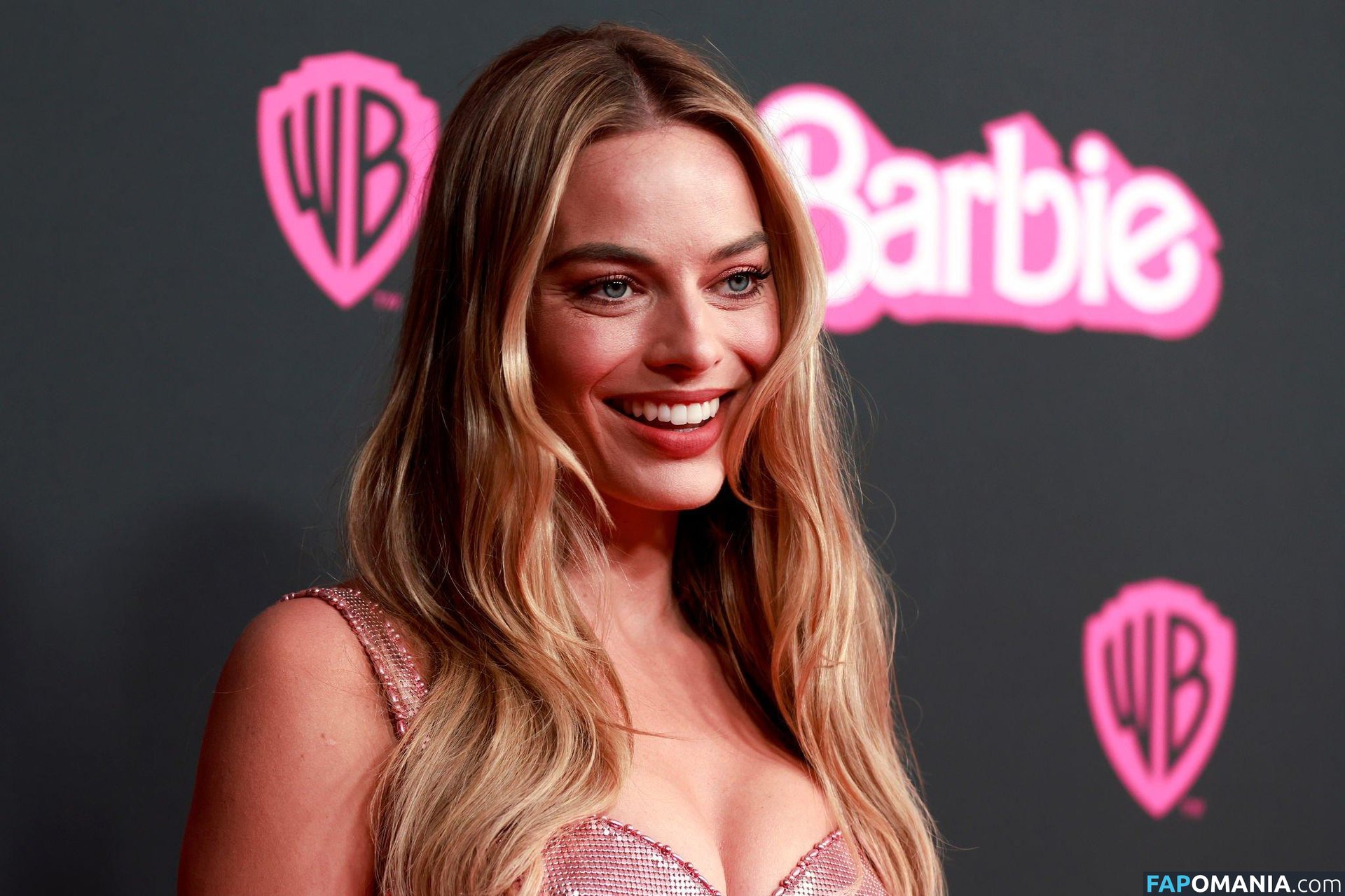 Margot Robbie Nago Przeciekłe zdjęcie #108