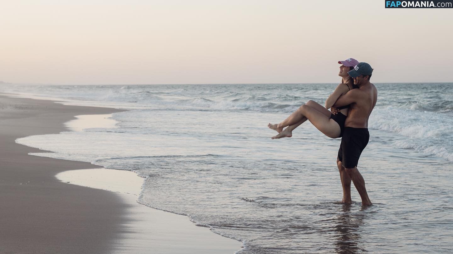 Maria Andrea / andreamezac / https: Nago OnlyFans  Przeciekłe zdjęcie #9