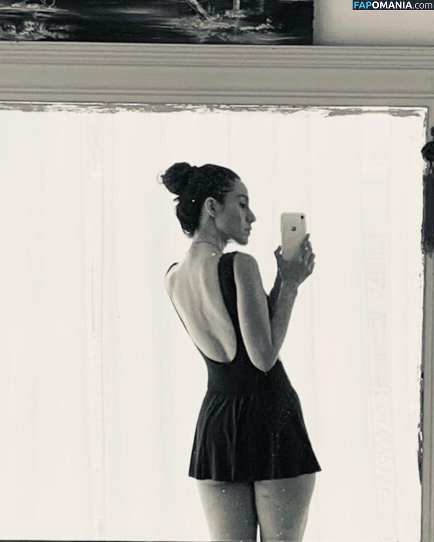 Maria Andrea / andreamezac / https: Nago OnlyFans  Przeciekłe zdjęcie #15