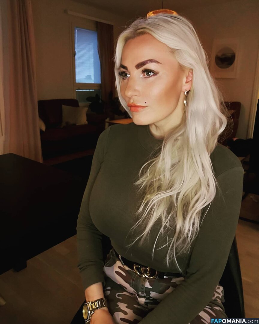 Marika Fingerroos / MarikaFinkku / fingerroos.marika / marikafingerroos Nago OnlyFans  Przeciekłe zdjęcie #50