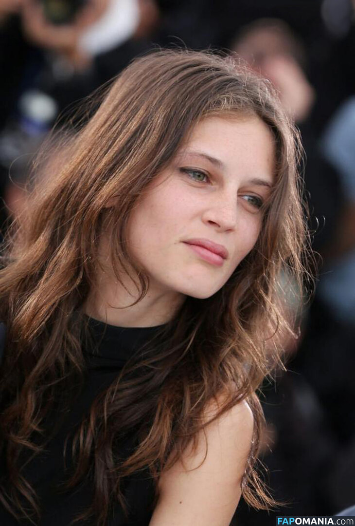 Marine Vacth / https: / marine_vacth / marinvacth Nago OnlyFans  Przeciekłe zdjęcie #6