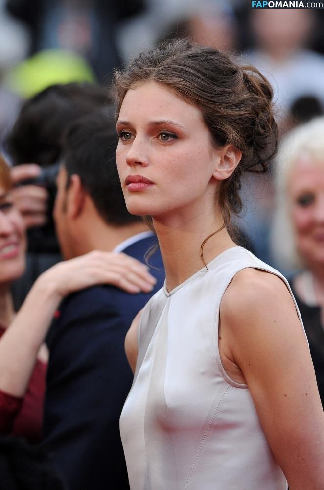 Marine Vacth / https: / marine_vacth / marinvacth Nago OnlyFans  Przeciekłe zdjęcie #7