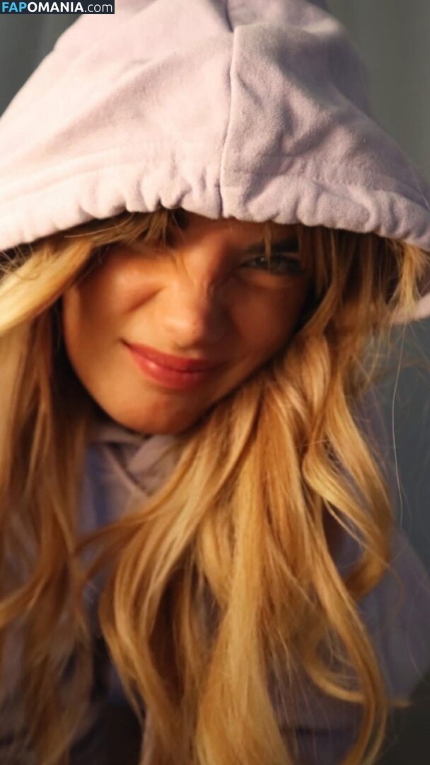 Martina Ragozza / https: / martinaragozza Nago OnlyFans  Przeciekłe zdjęcie #13