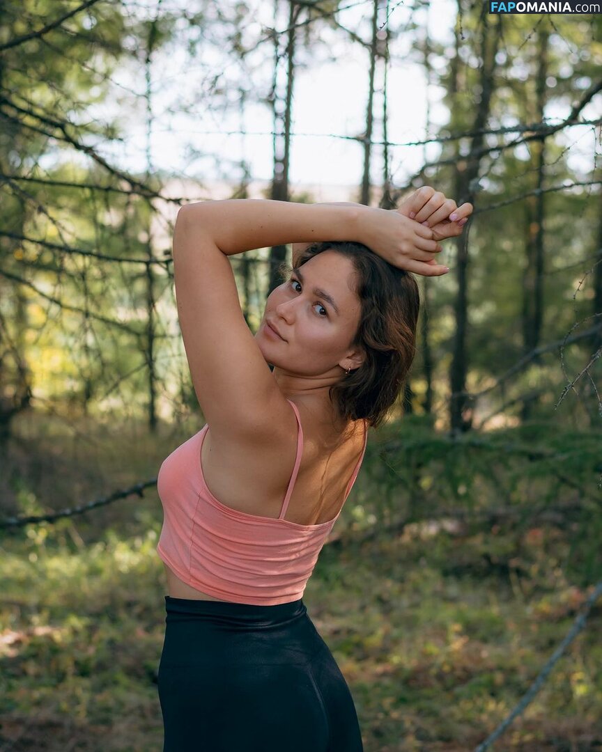 Marusya Shiklina / Marusya outdoors / marusya / marusya.shiklina Nago OnlyFans  Przeciekłe zdjęcie #29